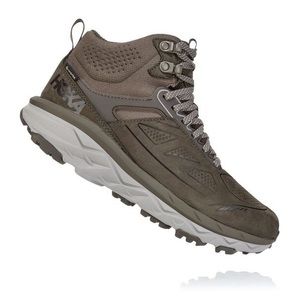 Hoka One One — Challenger Mid GTX